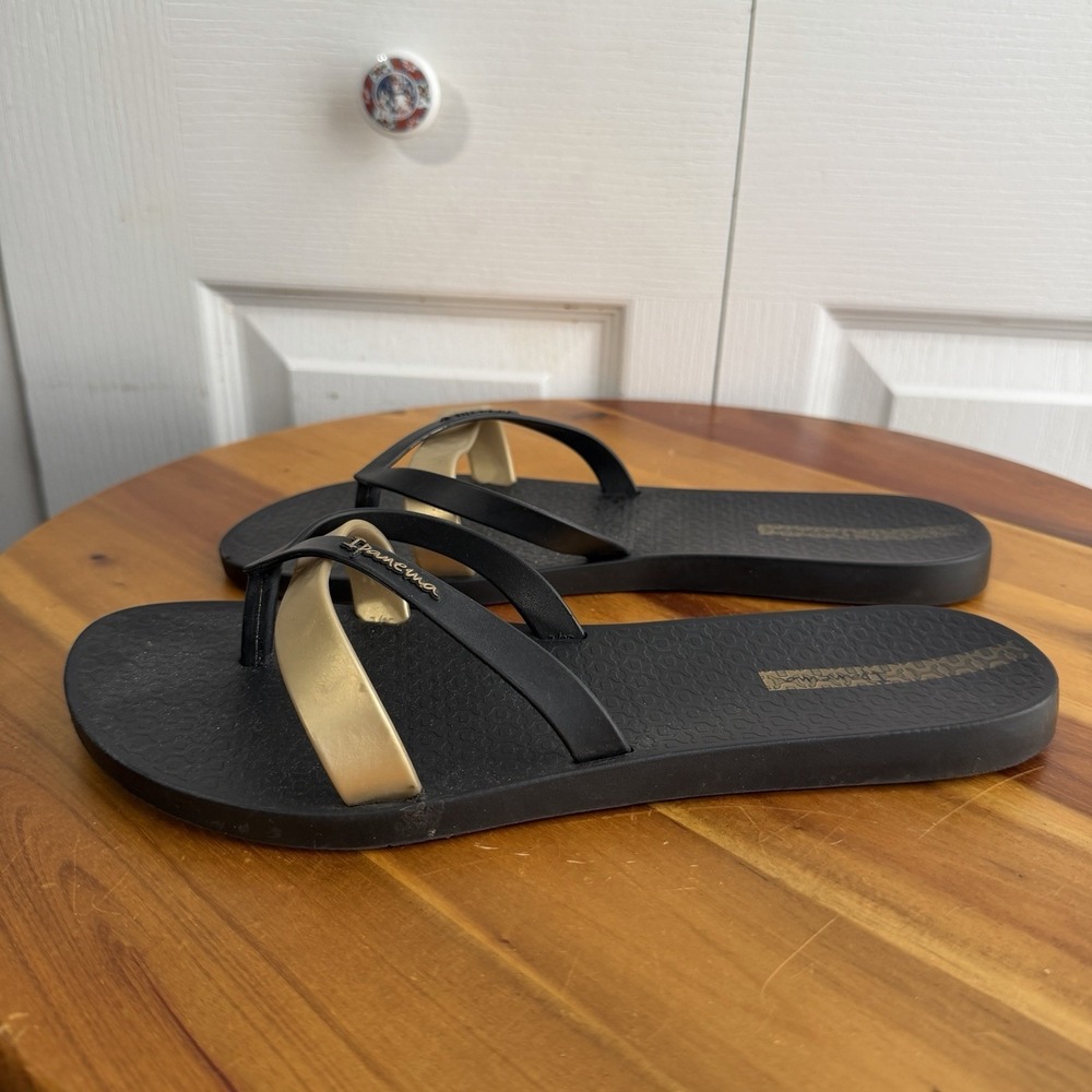 Ipanema Kirei Black Gold Strappy Sandals Women's Size 8 / 9 Beach Cruise Office - Picture 3 of 8